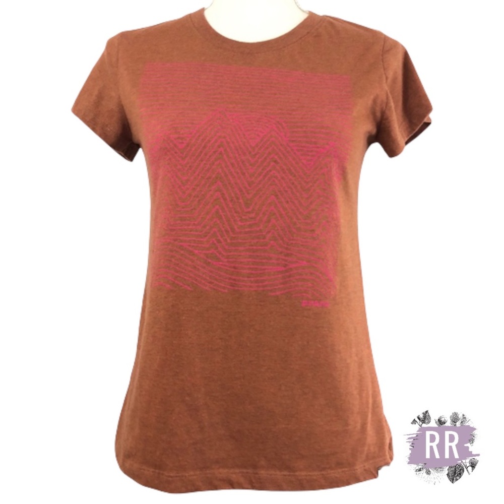 PRANA Mountains High Contrast Fair Trade Tee Top